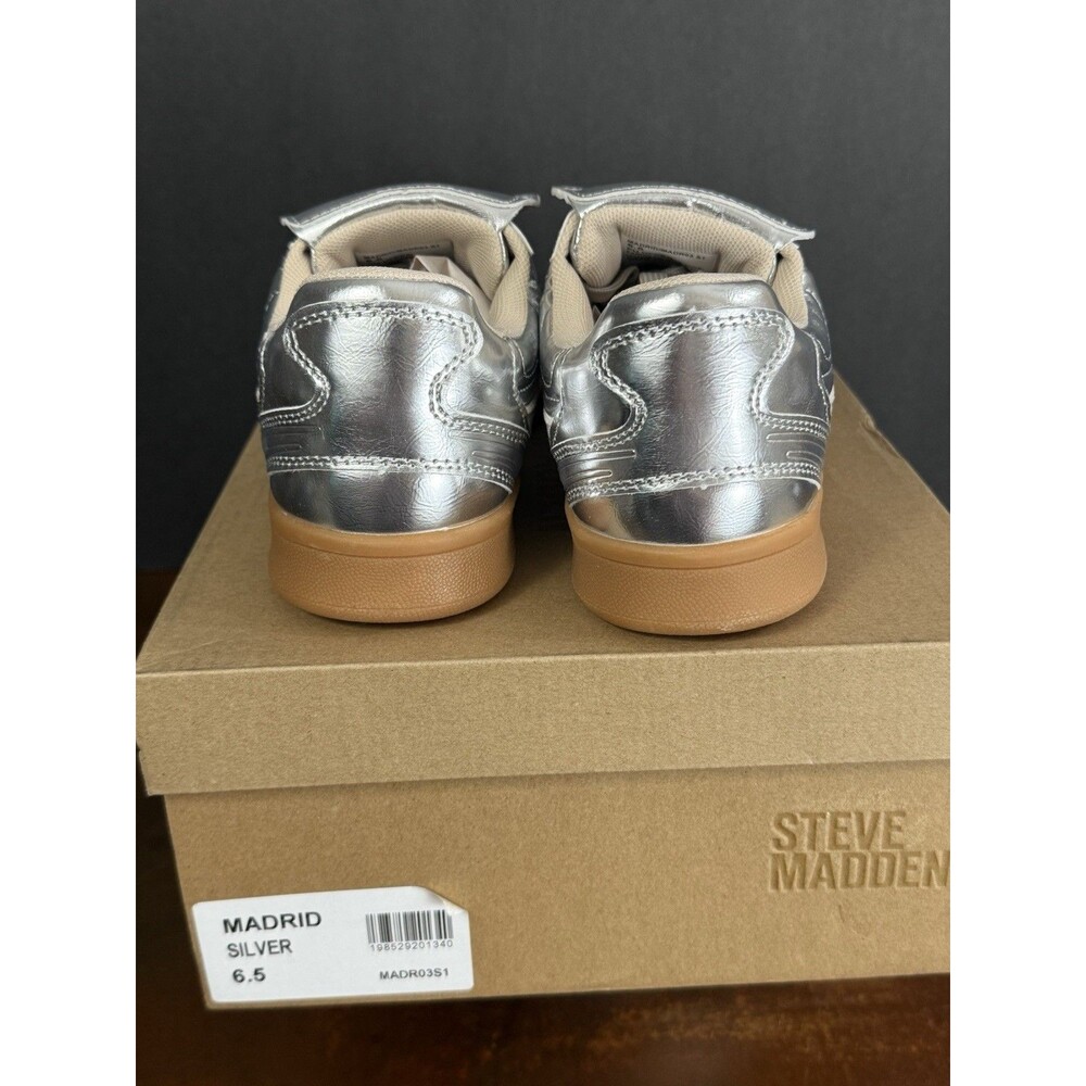 Streatwear Edgy Steve Madden Women Madrid Silver Sneaker Size 6.5 Bujee Glam - Picture 4 of 13